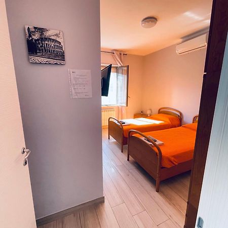 Affitta Camere Mattia Mottola Fiumicino Eksteriør bilde